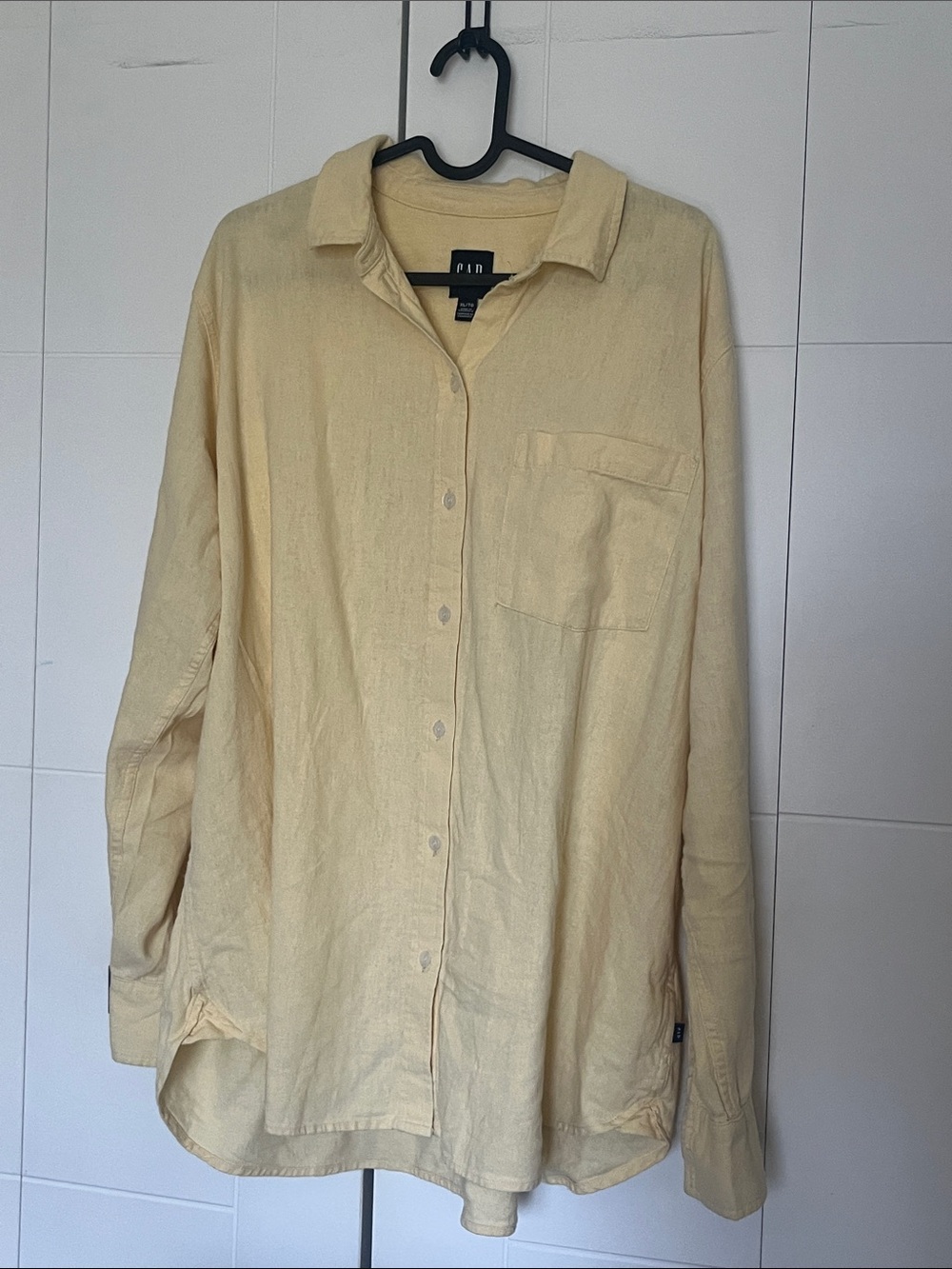Women’s Light Yellow Linen Blend Button-Up Shirt